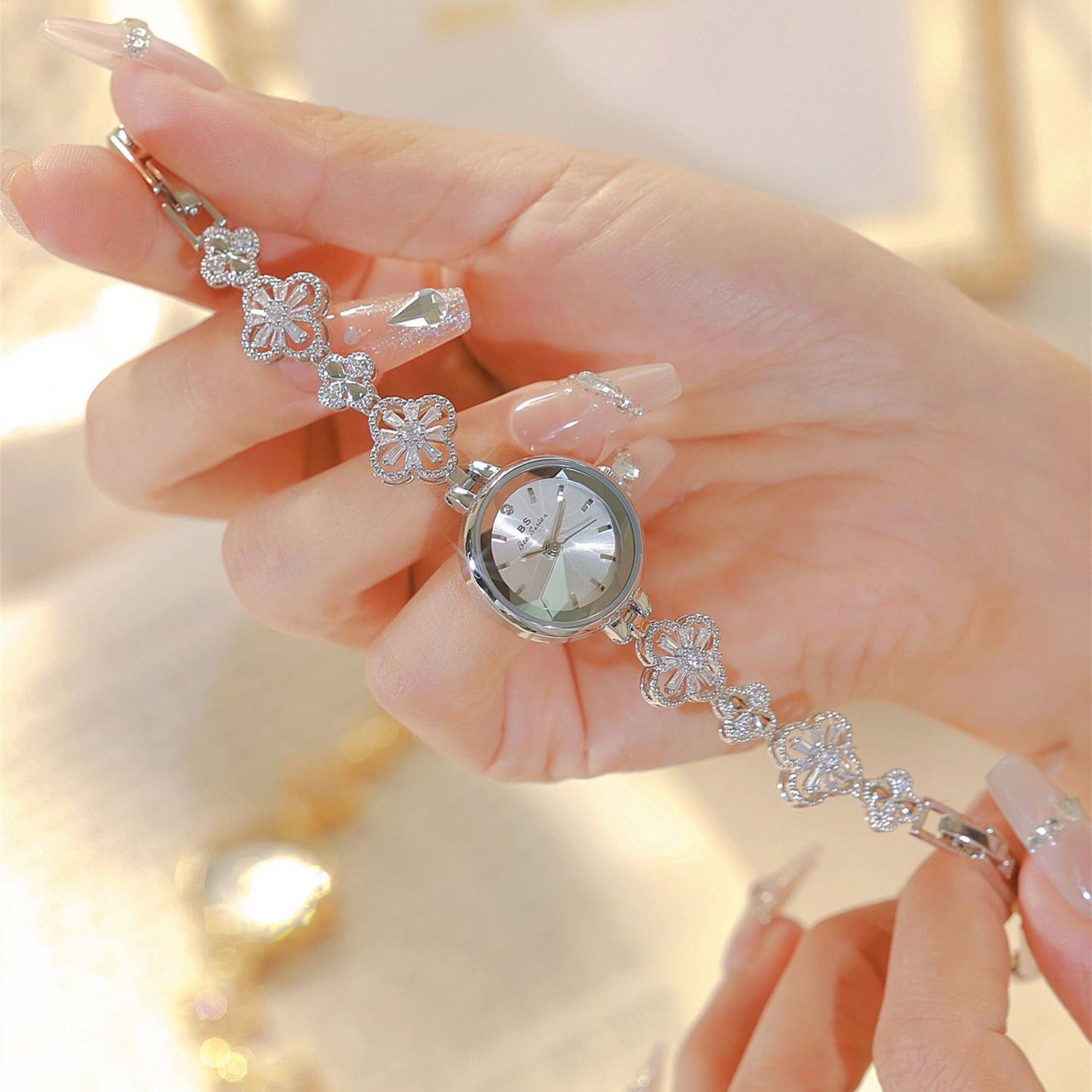 Lady's Lucky Watch Hypersku