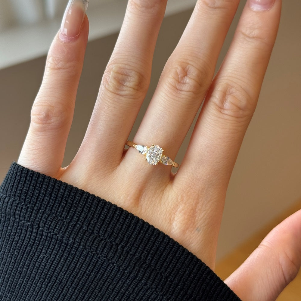 Classic Charm Ring Hypersku