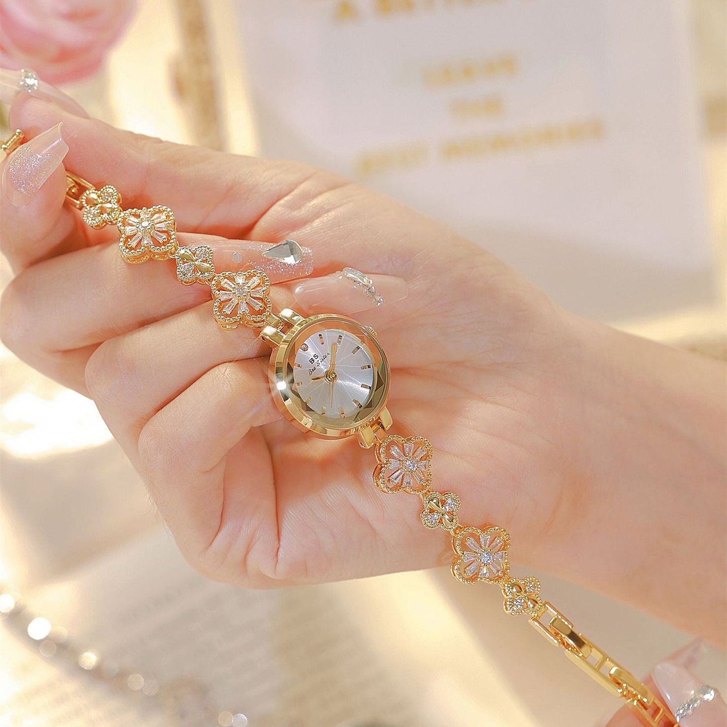 Lady's Lucky Watch Hypersku