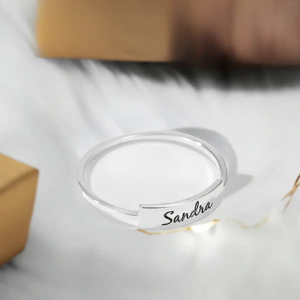 Regal Silver Inscription Ring DC-Maiden-Art